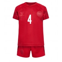Dänemark Simon Kjaer #4 Fußballbekleidung Heimtrikot Kinder WM 2022 Kurzarm (+ kurze hosen)